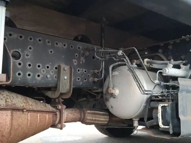 いすゞ フォワード TKG-FRR90S2(2WD)の写真40
