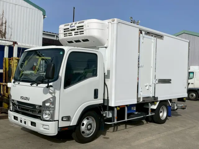 いすゞ エルフ TPG-NPR85AN(2WD)の写真1