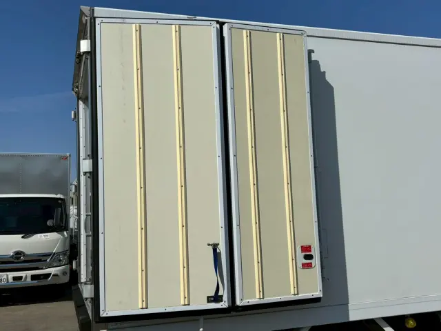 いすゞ エルフ TPG-NPR85AN(2WD)の写真15