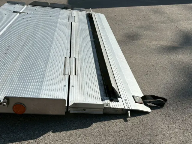 いすゞ エルフ TPG-NPR85AN(2WD)の写真19