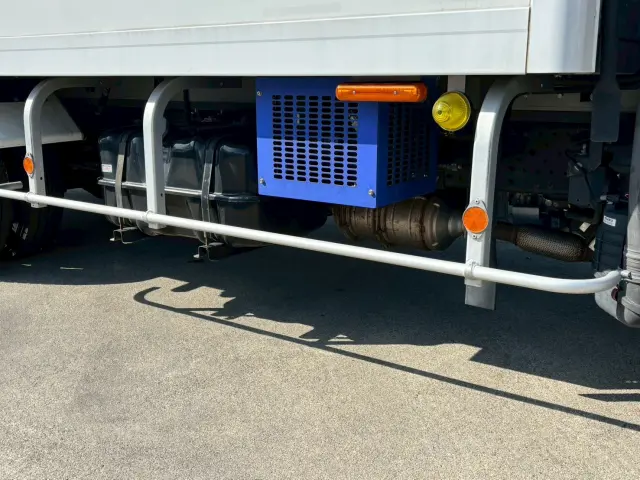 いすゞ エルフ TPG-NPR85AN(2WD)の写真32