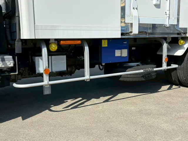 いすゞ エルフ TPG-NPR85AN(2WD)の写真33