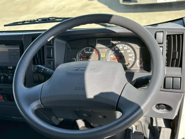 いすゞ エルフ TPG-NPR85AN(2WD)の写真40