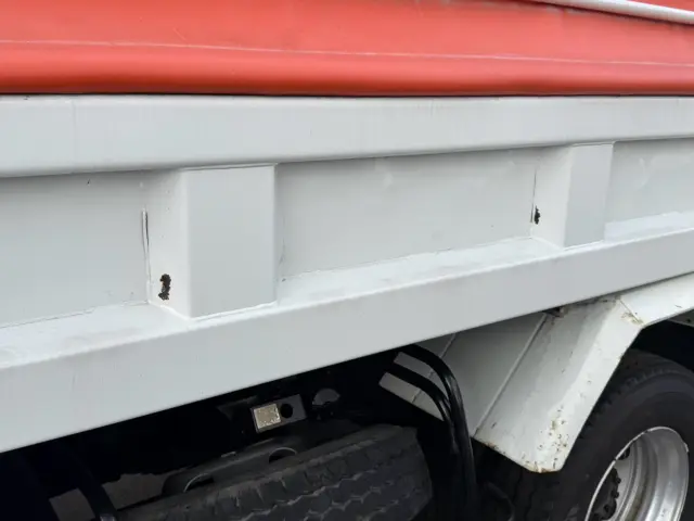いすゞ フォワード TKG-FRR90S1(2WD)の写真8