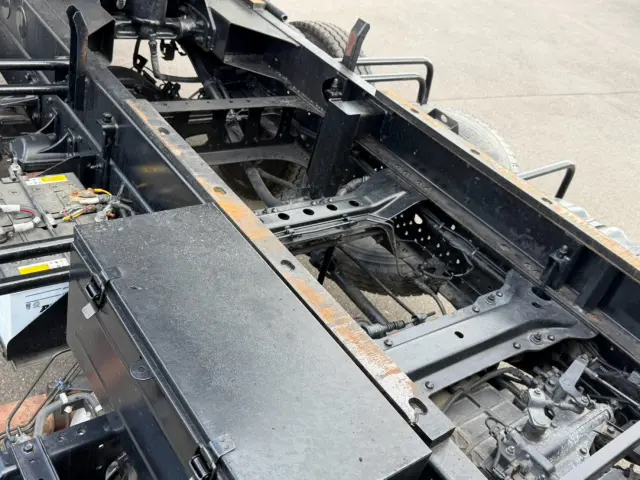 いすゞ フォワード TKG-FRR90S1(2WD)の写真23