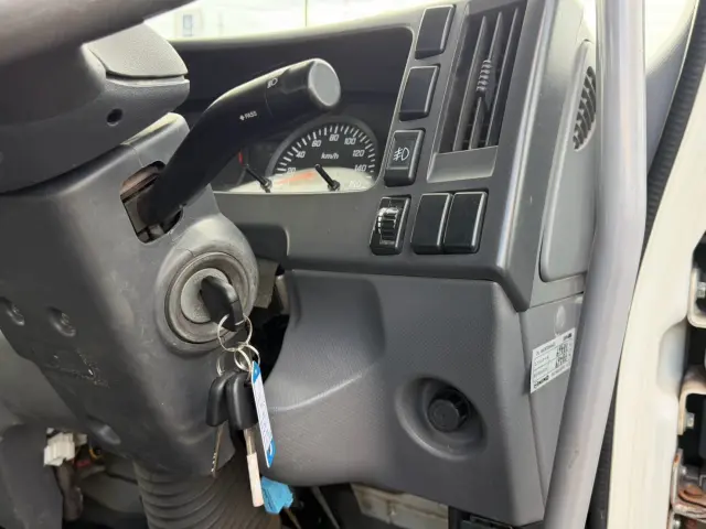 いすゞ フォワード TKG-FRR90S1(2WD)の写真46