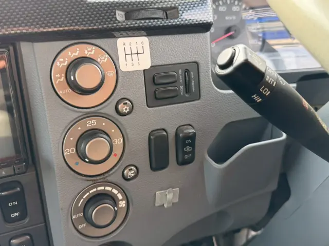 三菱 ファイター TKG-FK72FY(2WD)の写真47