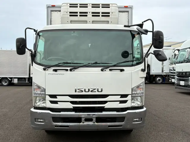 いすゞ フォワード TKG-FRR90T2(2WD)の写真2