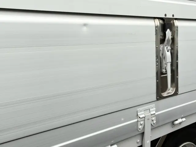 いすゞ フォワード TKG-FRR90T2(2WD)の写真22