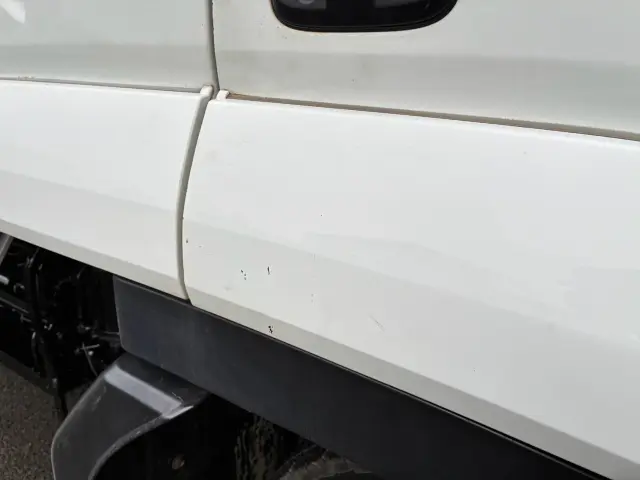 いすゞ フォワード TKG-FRR90T2(2WD)の写真27