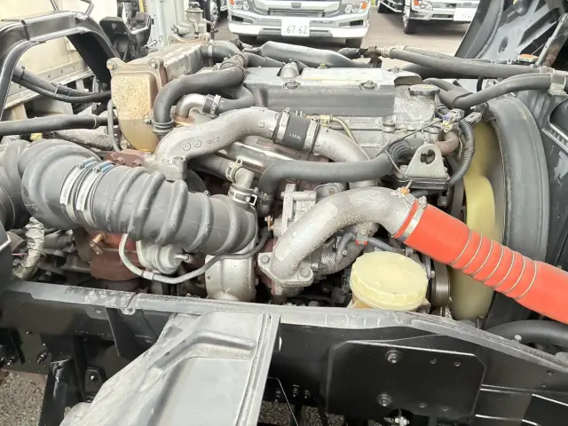 いすゞ フォワード TKG-FRR90T2(2WD)の写真40