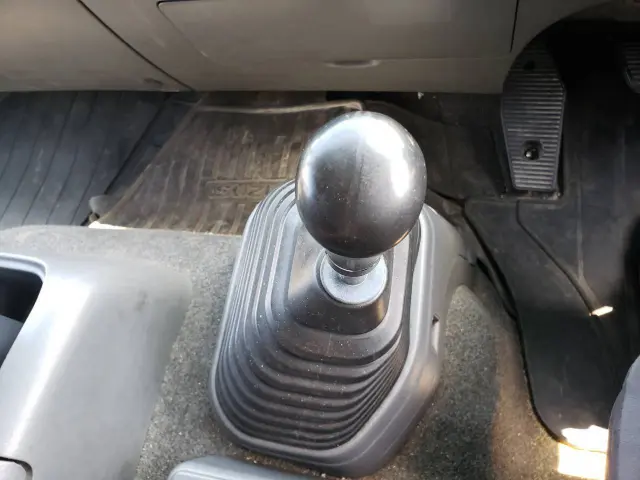 いすゞ フォワード TKG-FRR90T2(2WD)の写真44