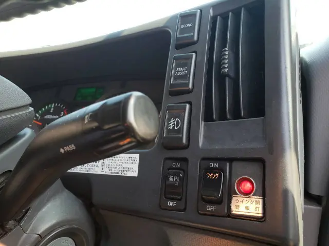 いすゞ フォワード TKG-FRR90T2(2WD)の写真47