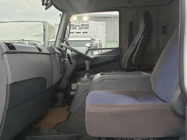 三菱 ファイター QKG-FK65FZ(2WD)の写真40