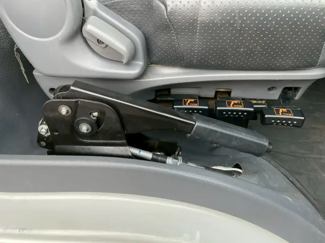 いすゞ フォワード TKG-FRR90S1(2WD)の写真47