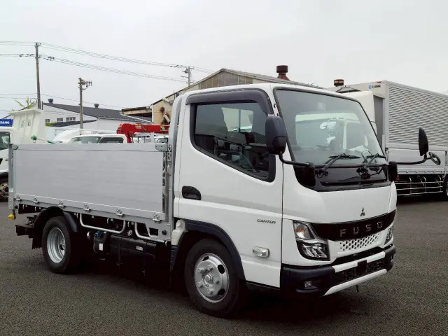 三菱 キャンター 2RG-FBA20(2WD)の写真3