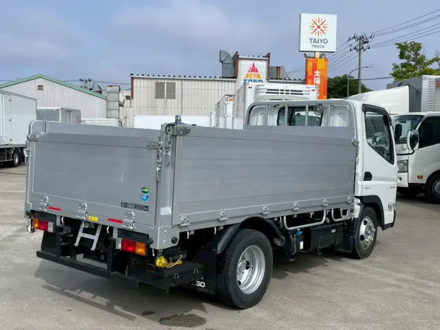 三菱 キャンター 2RG-FBA20(2WD)の写真4