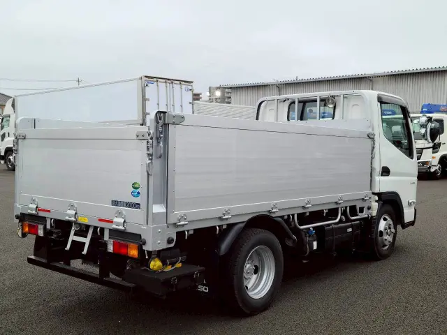 三菱 キャンター 2RG-FBA20(2WD)の写真4