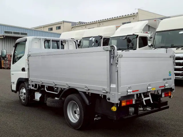 三菱 キャンター 2RG-FBA20(2WD)の写真6