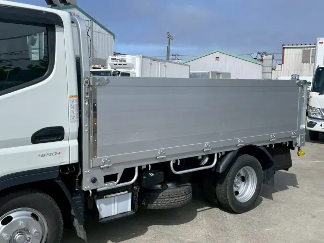 三菱 キャンター 2RG-FBA20(2WD)の写真7