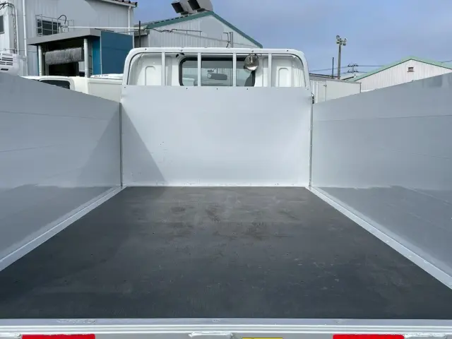 三菱 キャンター 2RG-FBA20(2WD)の写真12