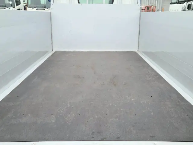 三菱 キャンター 2RG-FBA20(2WD)の写真13