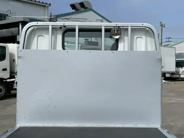 三菱 キャンター 2RG-FBA20(2WD)の写真17