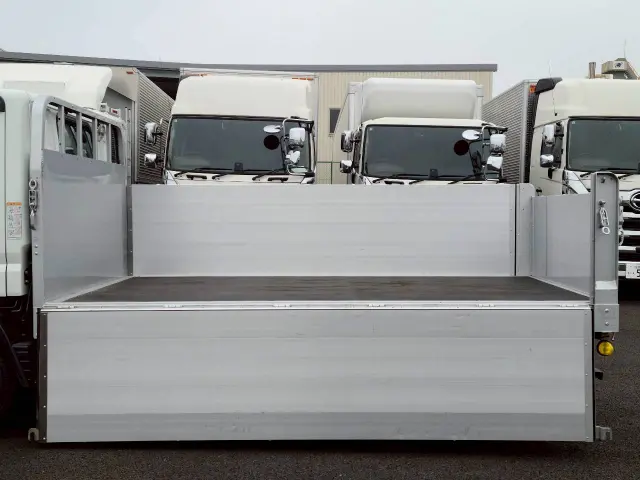 三菱 キャンター 2RG-FBA20(2WD)の写真19