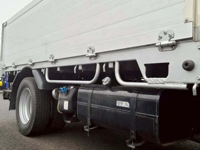 三菱 キャンター 2RG-FBA20(2WD)の写真21