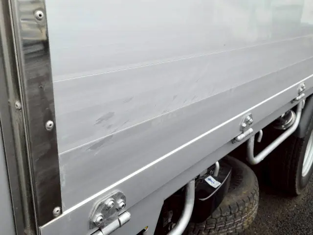 三菱 キャンター 2RG-FBA20(2WD)の写真24