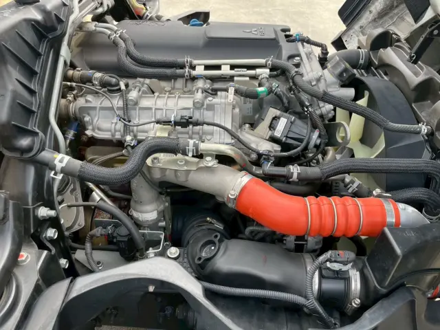 三菱 キャンター 2RG-FBA20(2WD)の写真30