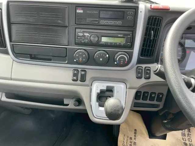 三菱 キャンター 2RG-FBA20(2WD)の写真34