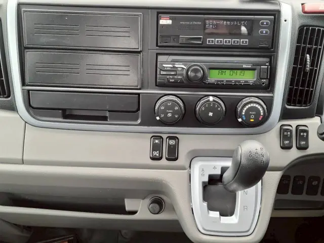 三菱 キャンター 2RG-FBA20(2WD)の写真44