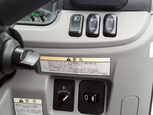 三菱 キャンター 2RG-FBA20(2WD)の写真48