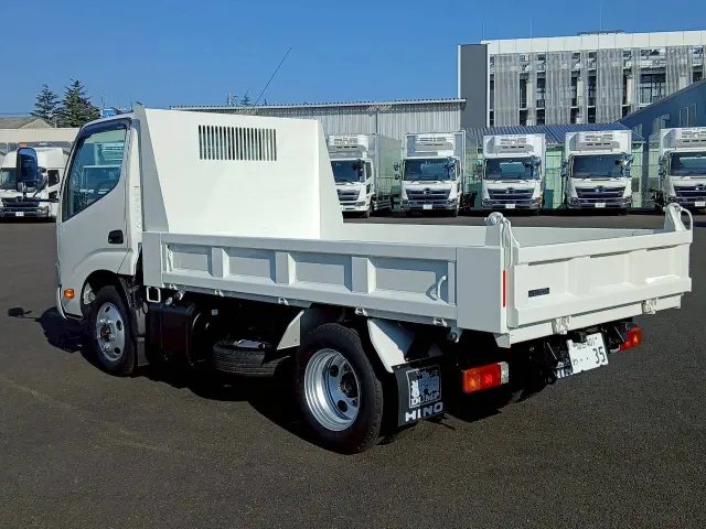 日野 デュトロ 2DG-XZU675T(4WD)の写真6