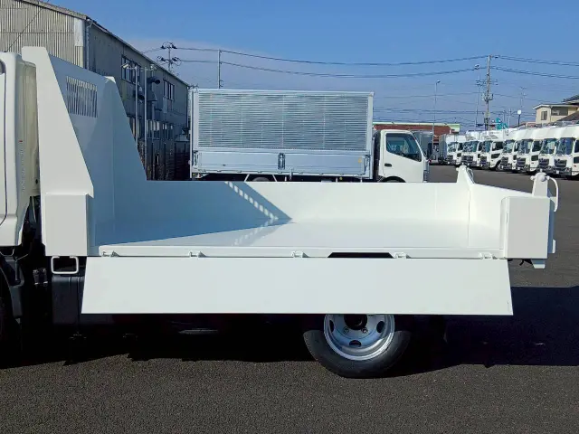 日野 デュトロ 2DG-XZU675T(4WD)の写真9