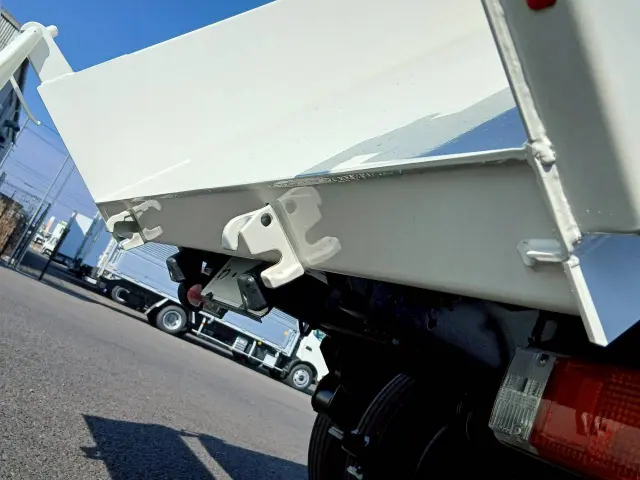 日野 デュトロ 2DG-XZU675T(4WD)の写真13