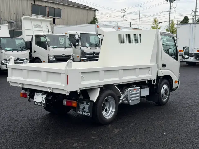 日野 デュトロ 2DG-XZU675T(4WD)の写真4
