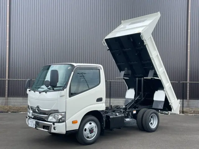 日野 デュトロ 2DG-XZU675T(4WD)の写真1