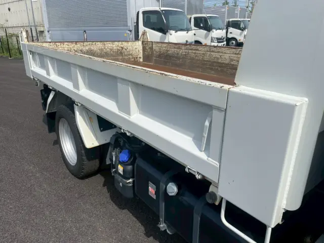 いすゞ エルフ 2RG-NJR88AD(2WD)の写真13