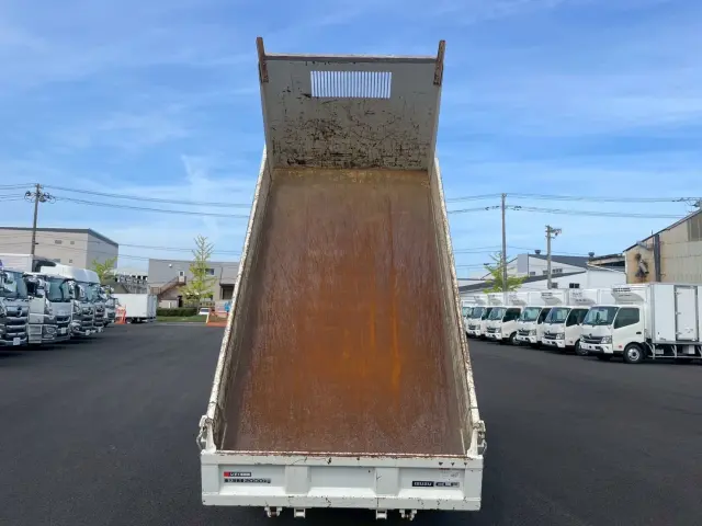 いすゞ エルフ 2RG-NJR88AD(2WD)の写真15