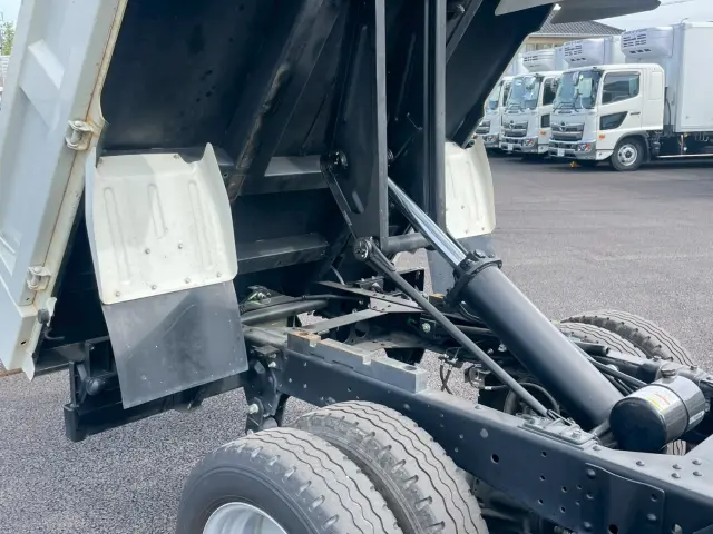 いすゞ エルフ 2RG-NJR88AD(2WD)の写真24