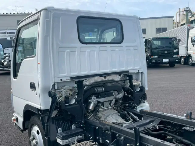 いすゞ エルフ 2RG-NJR88AD(2WD)の写真25