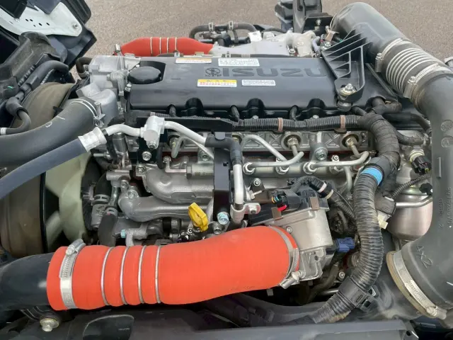 いすゞ エルフ 2RG-NJR88AD(2WD)の写真35