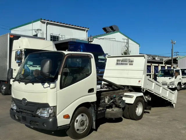 日野 デュトロ TKG-XZU620T(2WD)の写真1