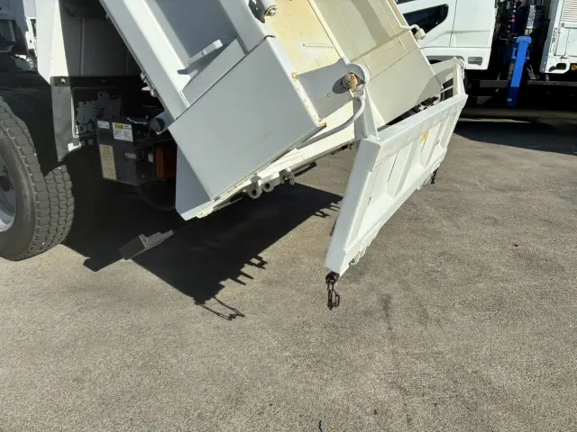 日野 デュトロ TKG-XZU620T(2WD)の写真16
