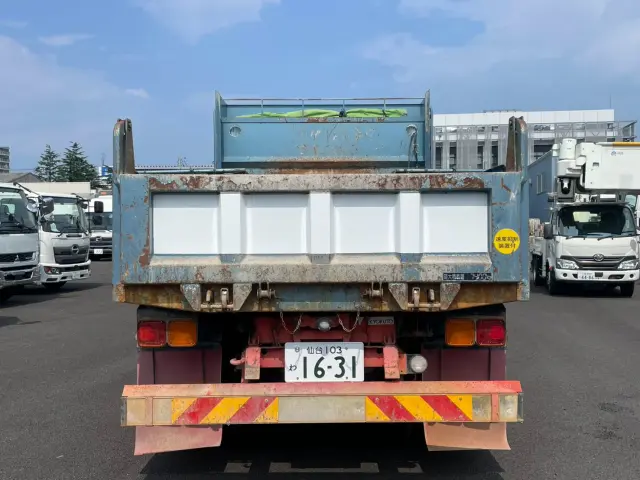 いすゞ フォワード LKG-FTR90S2(2WD)の写真5