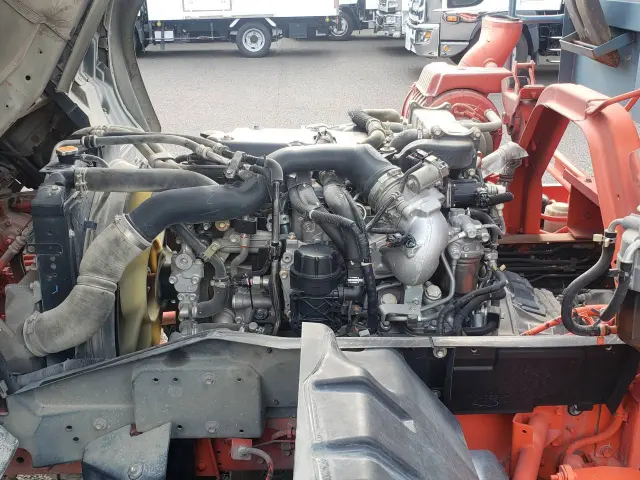 いすゞ フォワード LKG-FTR90S2(2WD)の写真31