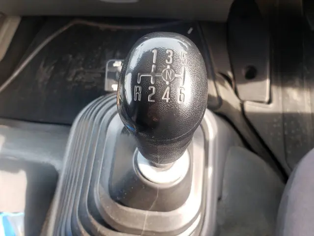 いすゞ フォワード LKG-FTR90S2(2WD)の写真43