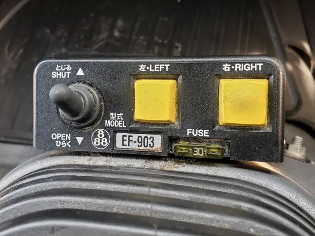 いすゞ フォワード LKG-FTR90S2(2WD)の写真44